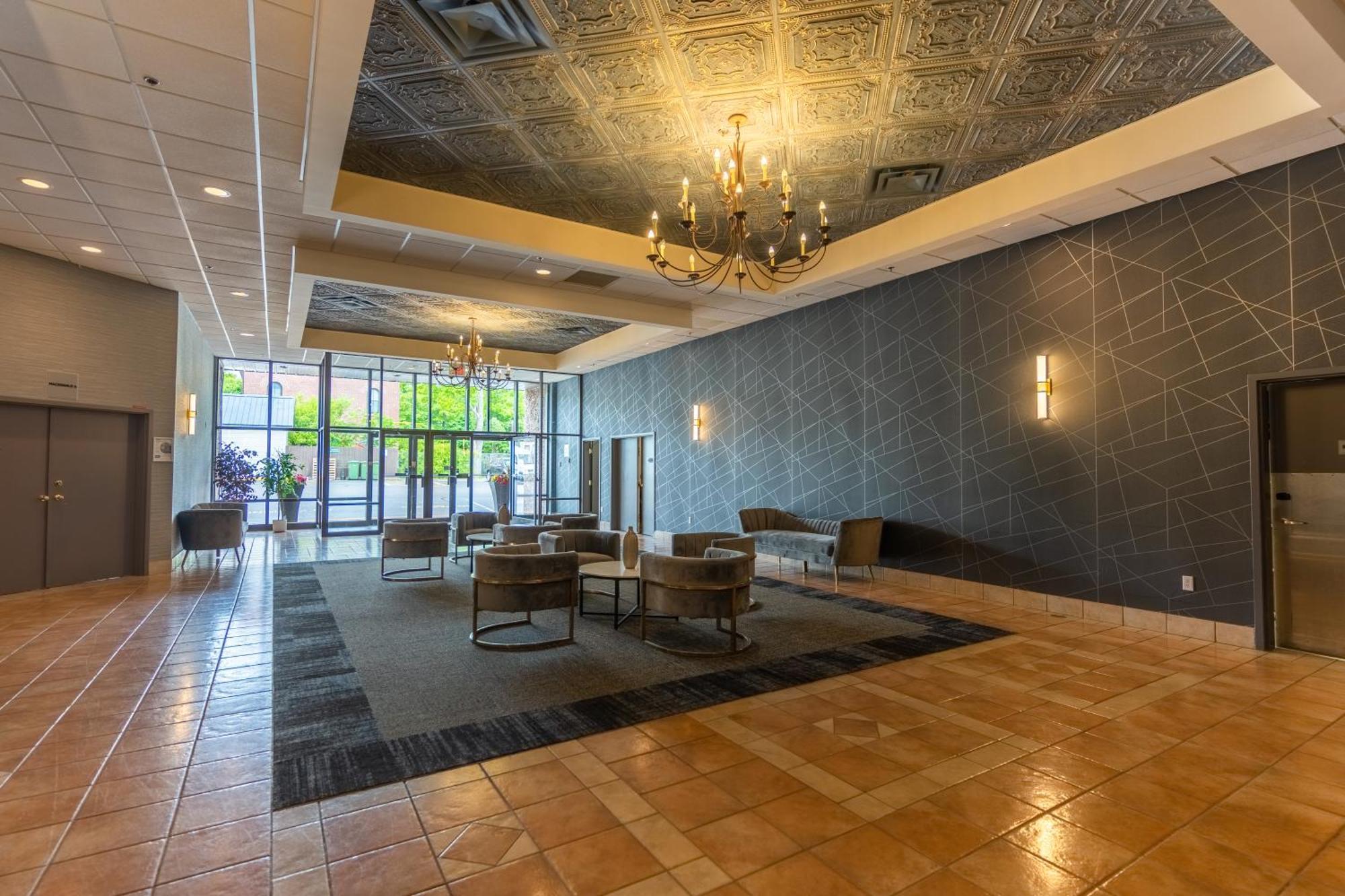 Glengarry Extended Stays Truro Esterno foto